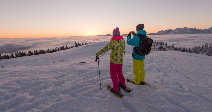 Herrlicher Ausblick über die winterliche Bergwelt.