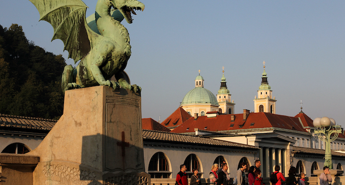 Die berühmte Drachenbrücke - das Fabelwesen ist auch das Wahrzeichen der Stadt.