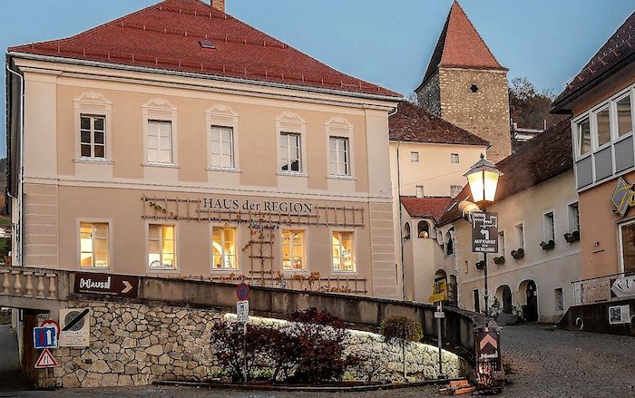 Im Bambergerhaus in Wolfsberg ist das Haus der Region untergebracht