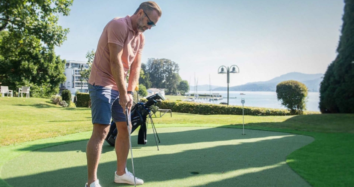 Das Putting Green im Hotel Engstler