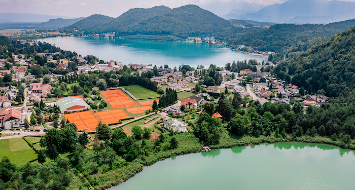 Tennis mit Seeblick wird in Kärnten vielerorts geboten