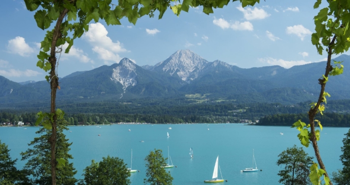 Wunderschöne Aussicht über den See