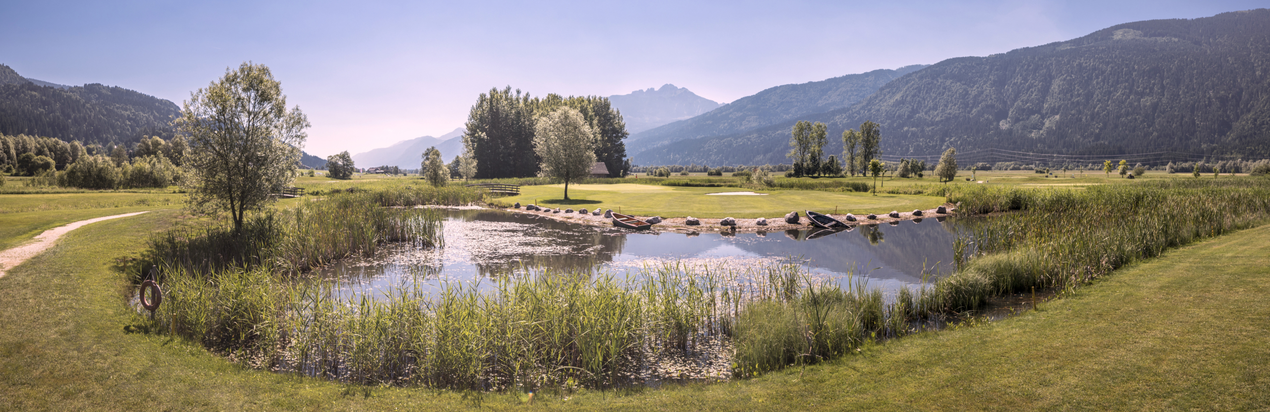 Genuss-Golfen pur verspricht die wunderschöne Golfanlage „Nassfeld Golf“ im Kärntner Gailtal.