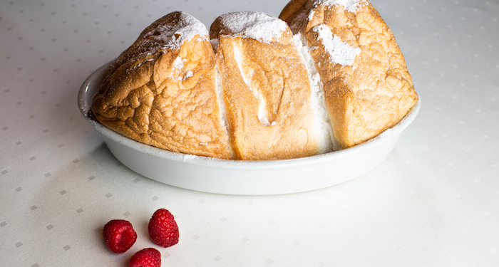 Die wohl berühmteste Spezialität aus Salzburg sind die Salzburger Nockerl