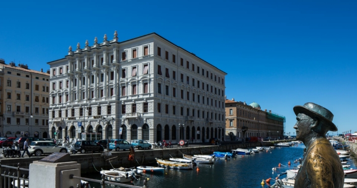 Statue von James Joyce am Canal Grande