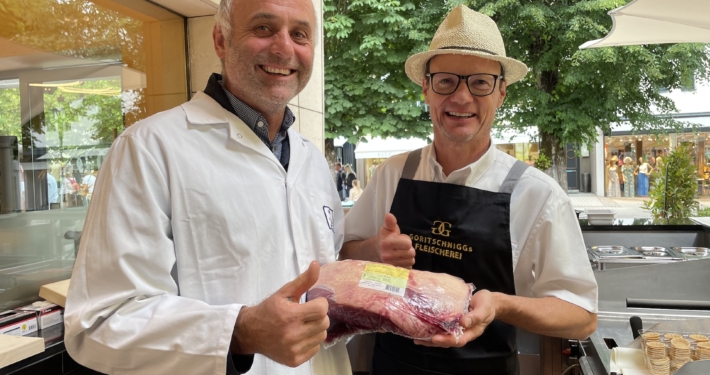 Daumen hoch: Beste Fleischqualität von Kärntner Fleisch.