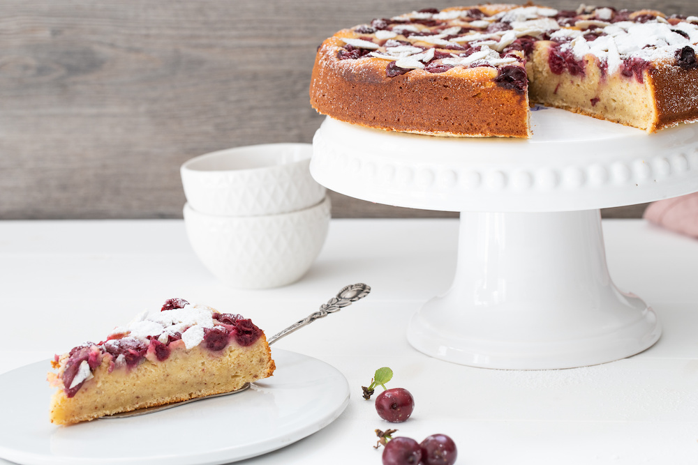 Cešnje heißen in der Goriška Brda die dunkelroten, süßen Kirschen aus denen man einen saftigen Kuchen machen kann.