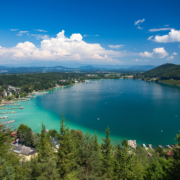 Neuerdings liegt hier der Klopeiner See bei der optischen Qualität mit einer maximalen Sichttiefe von 10,4 Metern auf Platz 1.