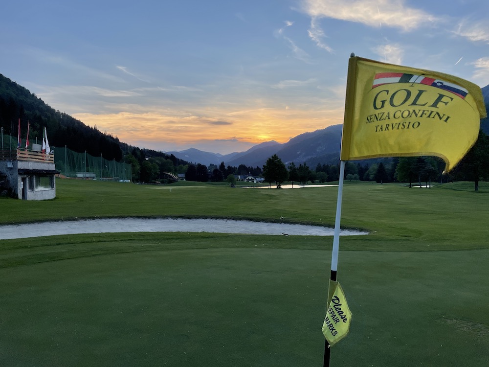 Nach der Feierabend-Runde lädt das Golfrestaurant mit seiner schönen Terrasse zum gemütlichen Ausklang.