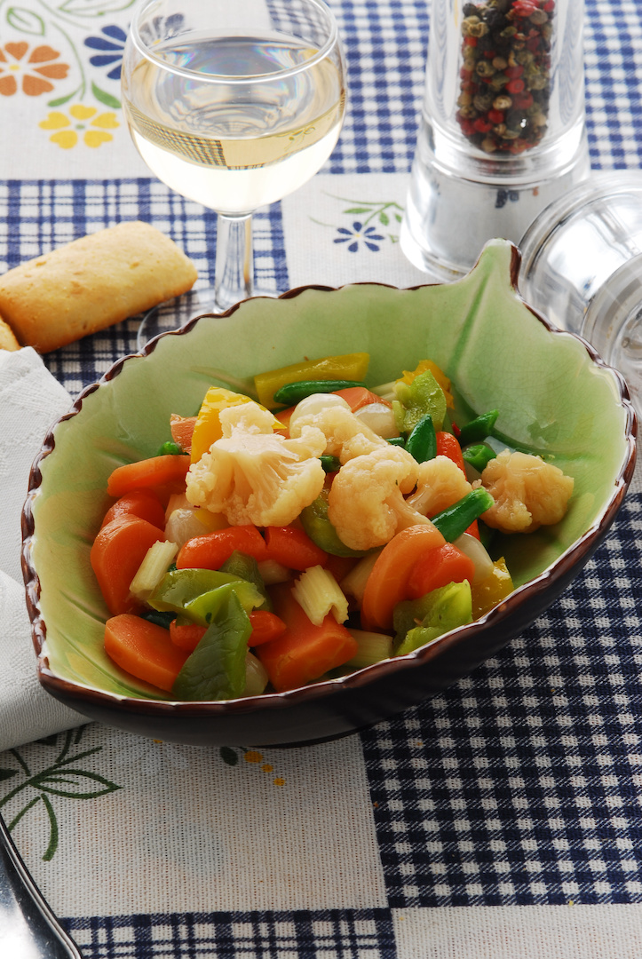 Giardiniera wird in Italien gerne zu Aufschnitten gereicht.