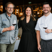 voco® Villach-Direktorin Kerstin Fritz mit dem neuen operativen Lagana-Küchenchef Thomas Mayerl (r.) und Hermann Andritsch