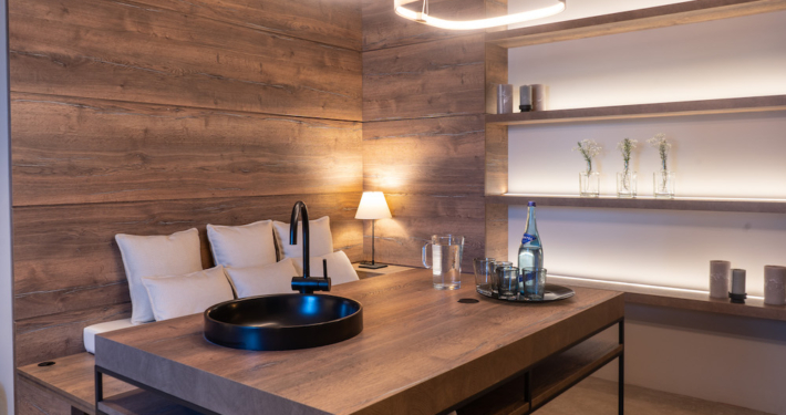 Die Ausstattung der acht Apartments ist gediegen, erdig und gemütlich.