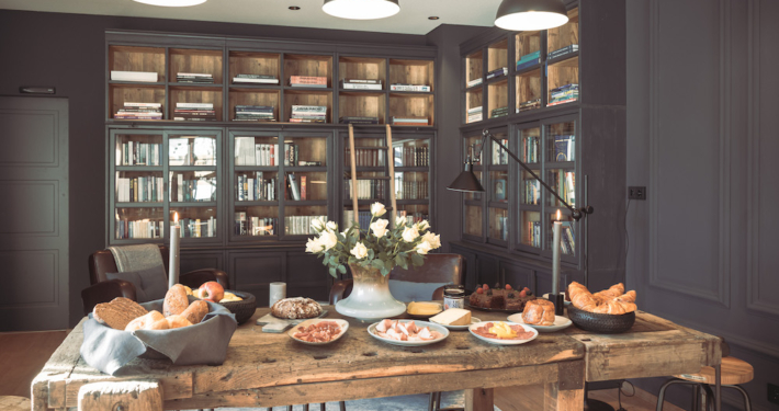 Die Ausstattung der acht Apartments ist gediegen, erdig und gemütlich.