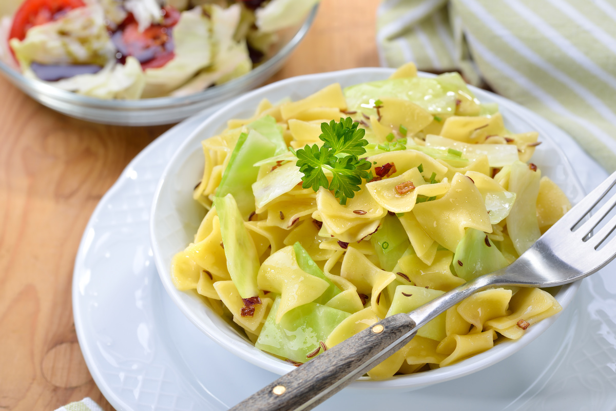 Deftige österreichische Küche: Vegetarische Krautfleckerln