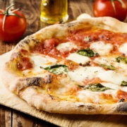 In der Scuola Volante erlernt man echtes neapolitanisches Pizzahandwerk.
