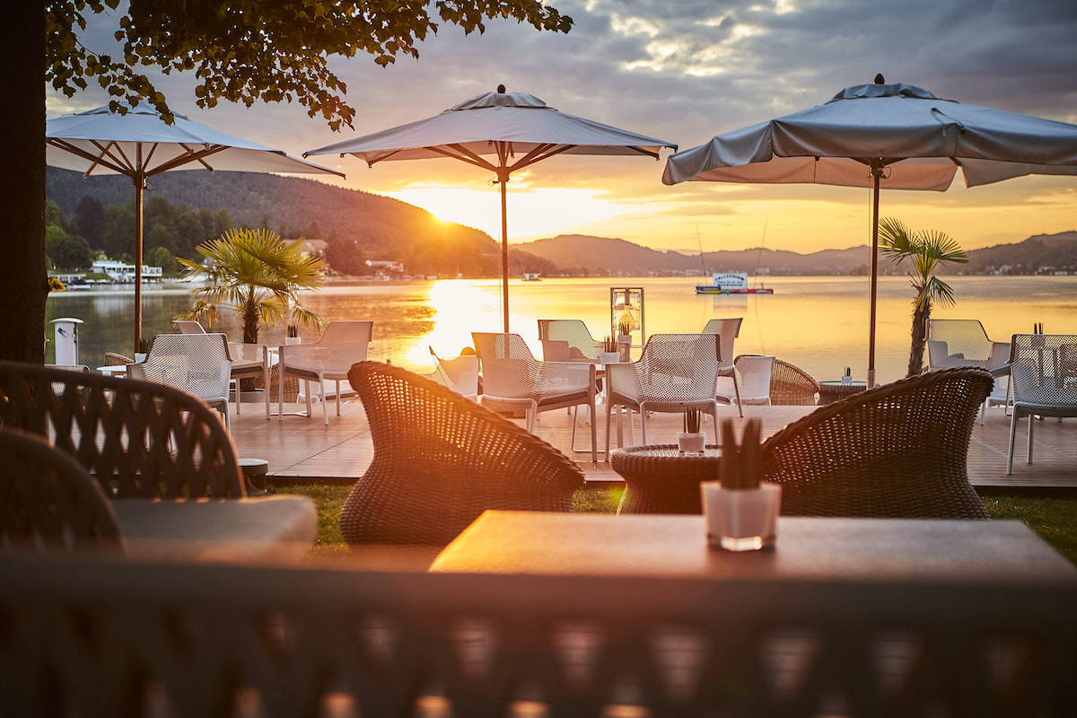 Sonnenaufgang über dem idyllischen Wörthersee