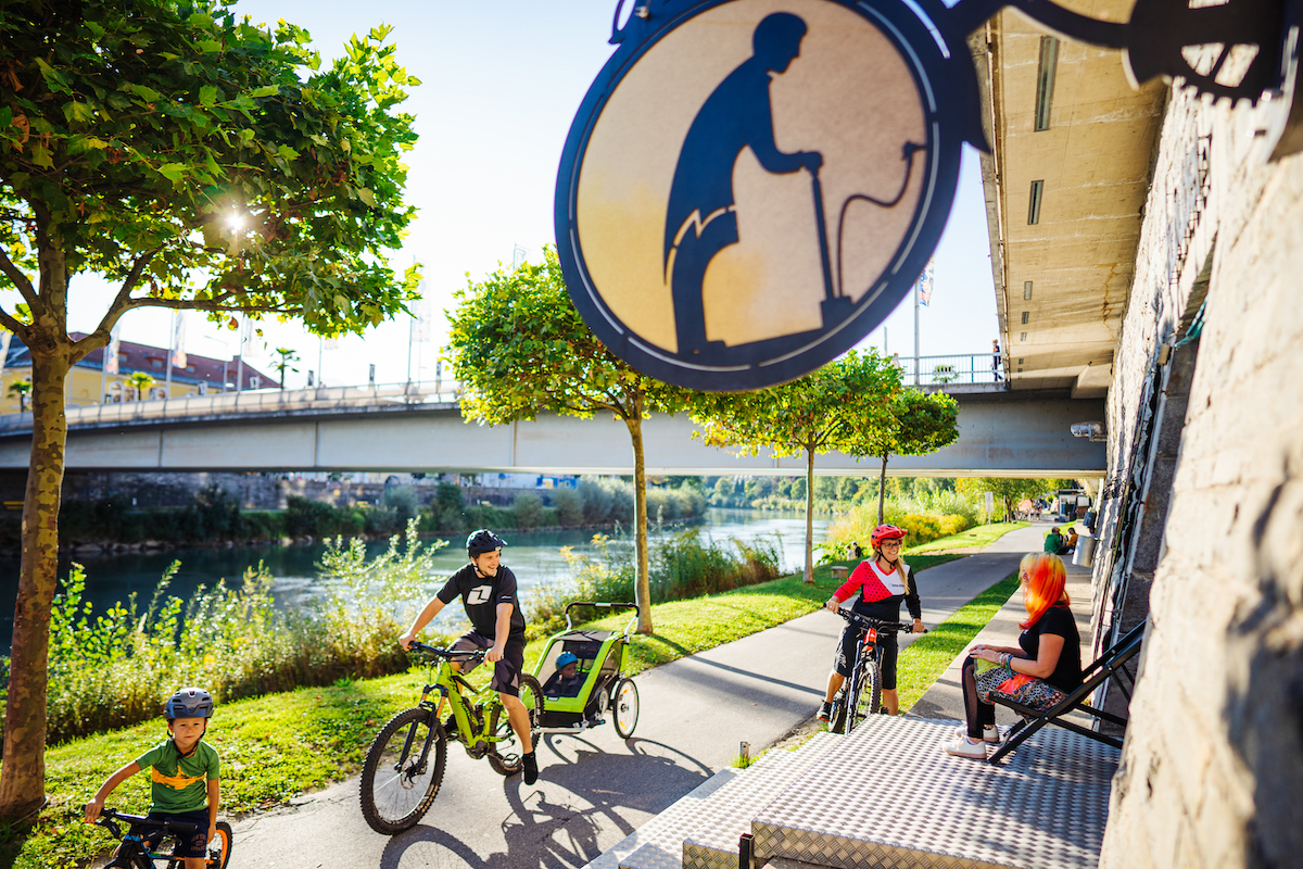 Neben der Drau radeln: der Drauradweg für die ganze Familie