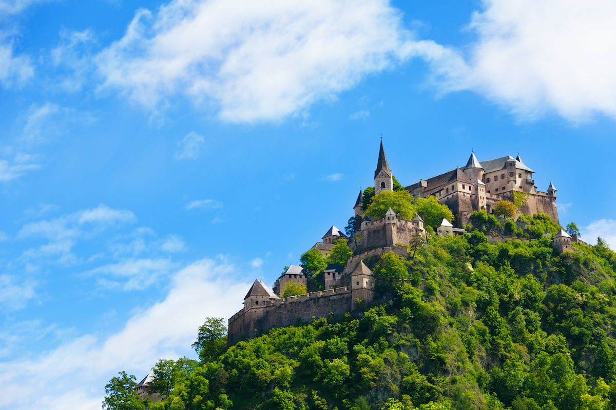 Burg Hochosterwitz: Der 150 Meter hohe Burgfels galt früher als uneinnehmbar.