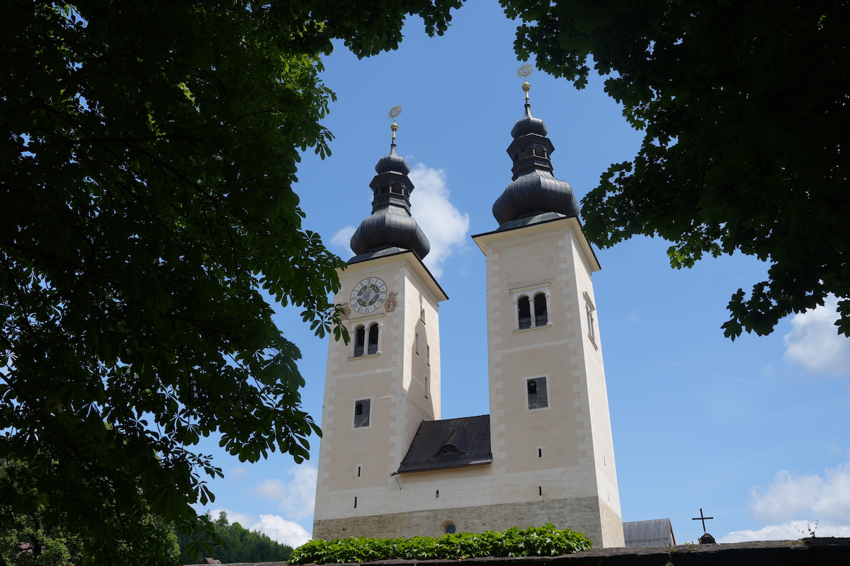 Stift Gurk mit dem Dom im romanischen Stil