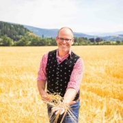 Manuel Düregger, Braumeister der Brauerei Villach, ist stolz, dass Villacher mit Rohstoffen aus der Region gebraut wird.