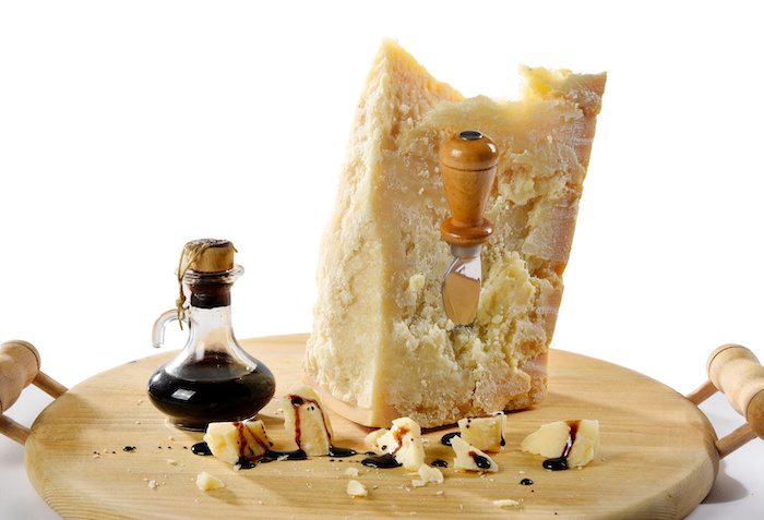 Ein gutes Paar: Parmigiano Reggiano und Aceto Balsamico tradizionale aus Modena