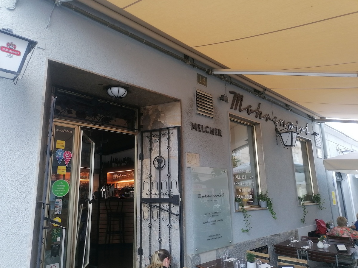 Alteingesessene Gaststätten werden mit viel Bedacht renoviert, das tut dem Charme gut.