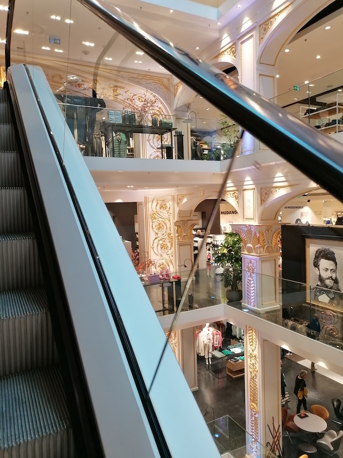 Kastner & Öhler: Eine Klasse für sich, was Auswahl und freundliche Mitarbeiterinnen betrifft.