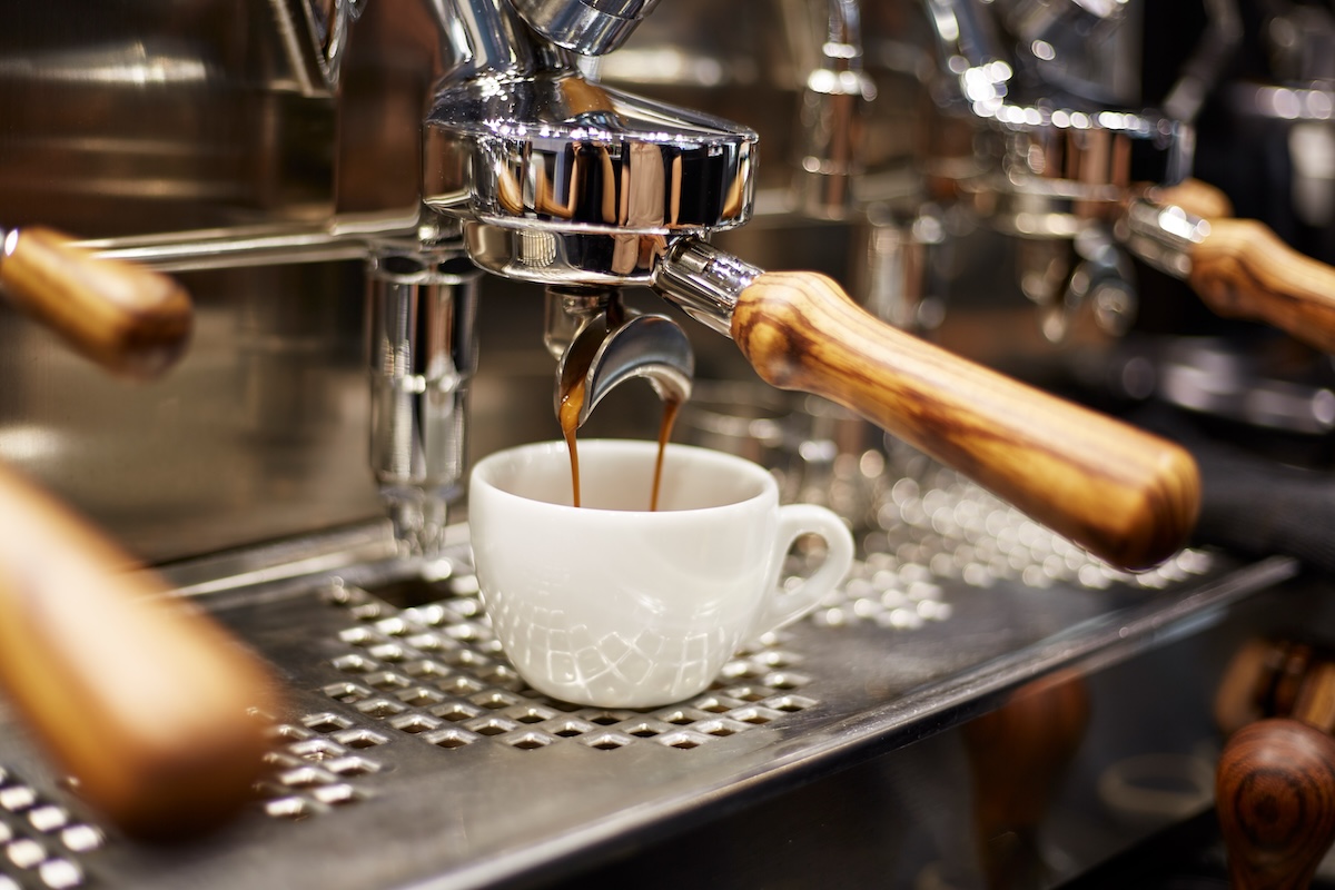 Wenn Italiener einen „Caffè“ bestellen, meinen sie damit einen Espresso.