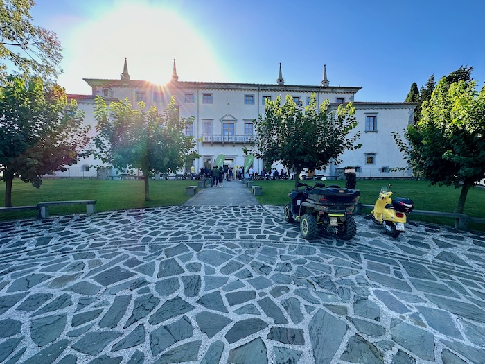Die Villa Vipolže, im Besitz des slowenischen Kulturministers, ist ein romantisches Veranstaltungszentrum.