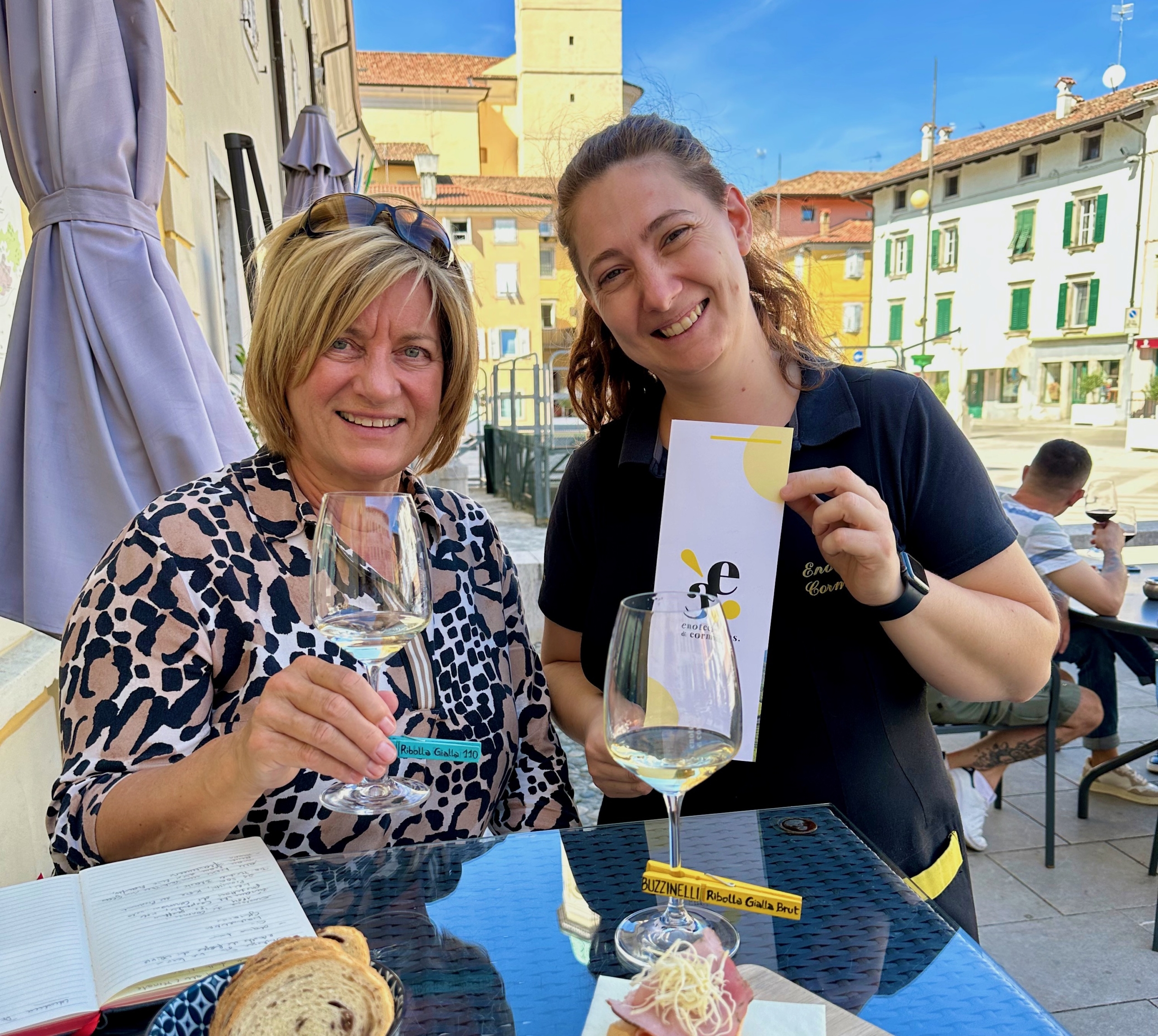 Bei der Weinverkostung mit Gaia Rosella Sain von der Enoteca di Cormons