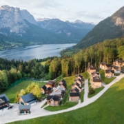 Das Narzissendorf Zloam ist ein Feriendorf für unbeschwerte Urlaube inmitten der Ausseer Natur.