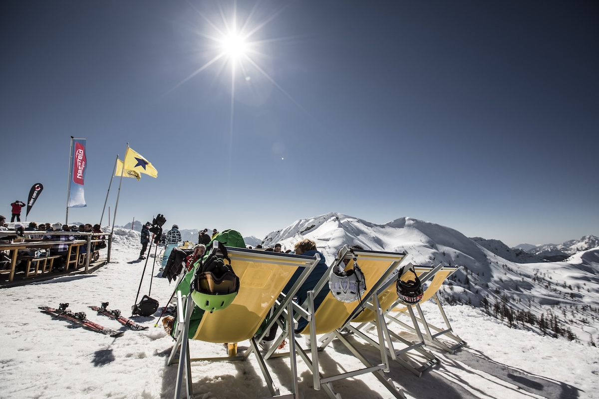 Sonnenskilauf am Nassfeld