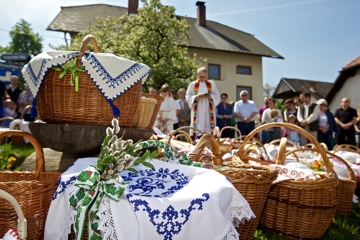 Am Karsamstag finden im ganzen Land die traditionellen Speisensegnungen statt.