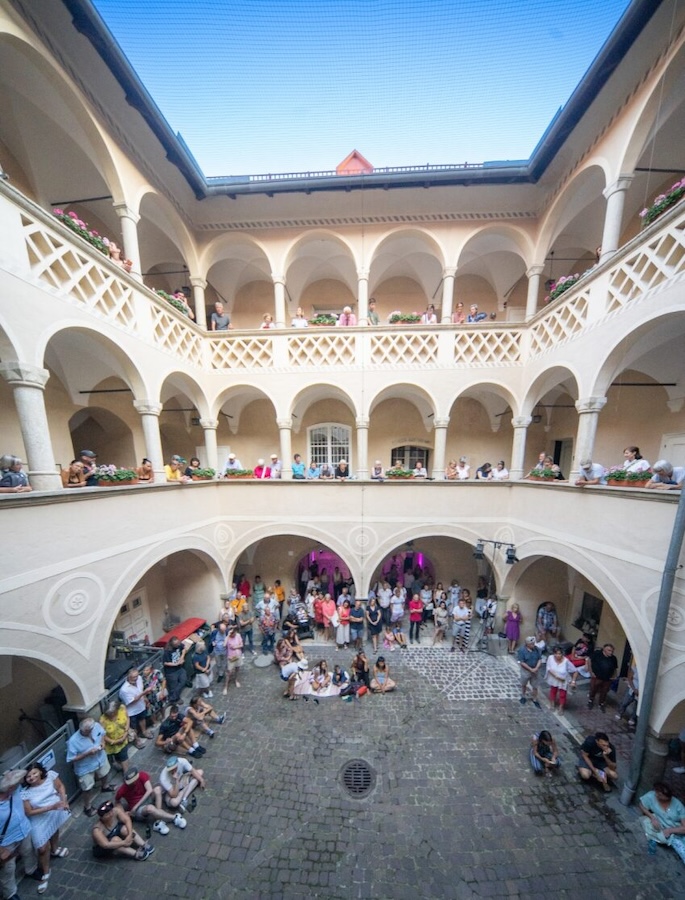 Musik und Literatur faszinieren bei den DonnerSzenen an Donnerstagen im Juli und August