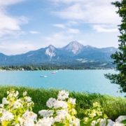 Zusätzlich zur Kampagne „mein SEE.“ gibt es heuer auch den „mein KRISTALL.“ Faaker See Award, der Maßnahmen und Ideen für den nachhaltigen Schutz des Faaker Sees auszeichnet.