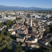 Pordenone liegt im Westen Friauls und ist eine elegante Stadt, die Besucher mit ihrer reizvollen Altstadt begeistert.
