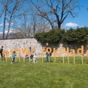 Das Schokoladenfestival in Radovljica ist fast wie ein großes Picknick für alle, die Süßes lieben.