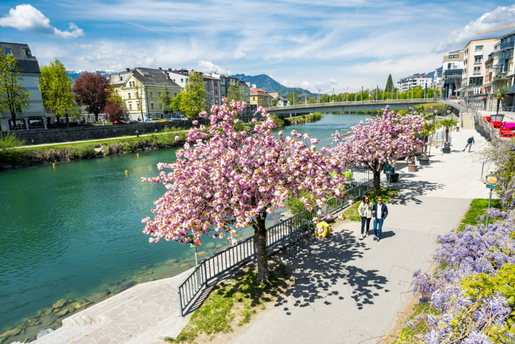 Ein ganz besonderer Flair umgibt die Stadt Villach.